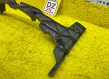 Крепление бампера AUDI Q5 2012 8R0807454 8RB CHJA, заднее правое