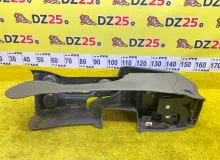Бардачок между сиденьями CHEVROLET TRAILBLAZER 2002/ЦВЕТ 8555 89045337 GMT360 LL8/VORTEC LL8, передний