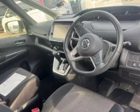 Молдинги на крыше NISSAN