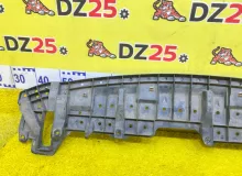Защита бампера TOYOTA NOAH 2014/Цвет 070 5261828030 ZWR80G 2ZRFXE, передняя
