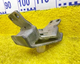 Подушка коробки передач Toyota