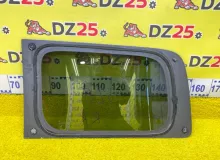 Стекло собачника NISSAN NV200 2013/Цвет K23 83300JX00B M20 HR16DE, заднее правое