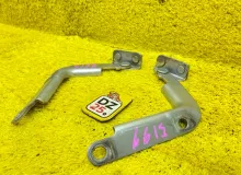 Петли двери багажника TOYOTA VOXY 2014/Цвет 1F7 6881028050 ZWR80G 2ZRFXE, задние