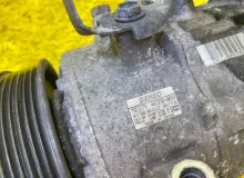 Компрессор кондиционера TOYOTA ESQUIRE 2015/Цвет 1F7 8831028650 ZRR85G 3ZRFAE, передний
