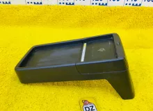 Бардачок между сиденьями TOYOTA NOAH 2014/Цвет 070 861C028010 ZWR80G 2ZRFXE, передний