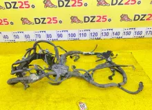 Коса двс TOYOTA ESQUIRE 2015/Цвет 1F7 8212128B40 ZRR85G 3ZRFAE, передняя