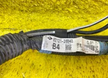 Коса двс TOYOTA ESQUIRE 2015/Цвет 1F7 8212128B40 ZRR85G 3ZRFAE, передняя