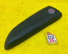 Подлокотник TOYOTA