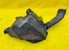 Корпус воздушного фильтра TOYOTA NOAH 2014/Цвет 1F7 1775037080 ZWR80G 2ZRFXE, передний
