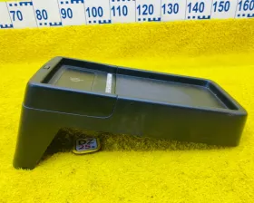 Бардачок между сиденьями TOYOTA