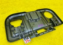 Подстаканник NISSAN SERENA 2012/Цвет KBB HFC26 MR20DD, передний
