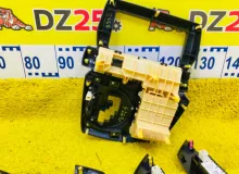 Консоль магнитофона TOYOTA WISH 2012/Цвет 202 5540668040 ZGE20W 2ZRFAE, передний