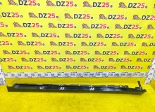 Накладка на порог TOYOTA WISH 2012/Цвет 202 7690268050C0 ZGE20W 2ZRFAE, передняя левая