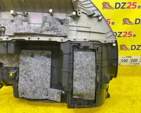 Обшивка багажника TOYOTA