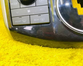 Консоль магнитофона TOYOTA