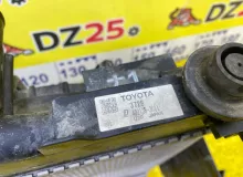 Радиатор основной TOYOTA NOAH 2014/Цвет 202 1640037280 ZRR85W 3ZRFAE, передний
