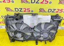 Радиатор основной TOYOTA VOXY 2014/Цвет 070 1640037280 ZRR85G 3ZRFAE, передний