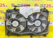 Радиатор основной TOYOTA VOXY 2014/Цвет 1F7 1640037280 ZWR80G 2ZRFXE, передний