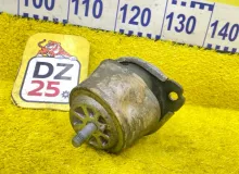 Подушка двигателя PORSCHE CAYENNE 2006 95537504900 955 M02.2Y, передняя правая