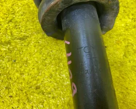 СТОЙКА ПАРА ЛЕВАЯ И ПРАВАЯ TOYOTA