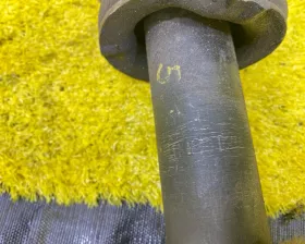 СТОЙКА ПАРА ЛЕВАЯ И ПРАВАЯ TOYOTA