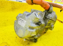 Компрессор кондиционера AUDI Q5 2012 8R0260797C 8RB CHJA, передний