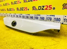 Накладка на дверь багажника LEXUS CT200H 2011/Цвет 077 7680176020A0 ZWA10 2ZRFXE, задняя