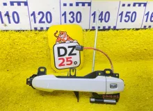 Ручка двери внешняя TOYOTA NOAH 2015/Цвет 070 6920428040 ZWR80G 2ZRFXE, задняя левая