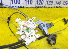 Замок двери TOYOTA HIACE/REGIUS ACE 2005/Цвет 058 6914026010 KDH205/KDH205V/KDH206/KDH206K/KDH206V/KDH200/KDH200K/KDH200V/KDH201/KDH201K/KDH201V/KDH202/KDH202L/KDH203/KDH212/KDH212L/KDH213//LH200/LH202/LH212/TRH200/TRH200K/TRH200V/TRH201/TRH203/TRH203L/TR
