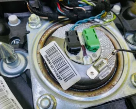 Подушка безопасности водителя Land Rover