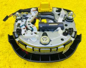 Подушка безопасности водителя AUDI
