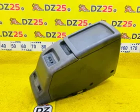 Бардачок между сиденьями TOYOTA