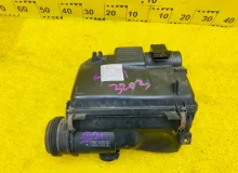 Корпус воздушного фильтра TOYOTA HILUX SURF 2003/Цвет 1D4 1770062140 VZN215W 5VZFE, передний