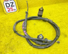 Тросик ручника TOYOTA