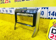 Консоль магнитофона TOYOTA COROLLA FIELDER 2013/КАРБОН 5540512E11B0 NKE165G 1NZFXE, передний