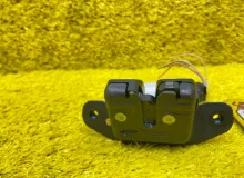 Замок 5-й двери TOYOTA COROLLA FIELDER 2013 6935013380 NZE164G/NZE164/NZE161G/NZE161/ZRE162G/ZRE162/NKE165G/NKE165/NRE160/NRE161 1NZFXE, задний