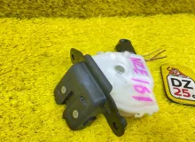 Замок 5-й двери TOYOTA COROLLA FIELDER 2013 6935013380 NZE164G/NZE164/NZE161G/NZE161/ZRE162G/ZRE162/NKE165G/NKE165/NRE160/NRE161 1NZFXE, задний