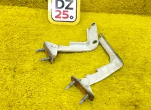 Петли двери багажника TOYOTA VOXY 2014/Цвет 070 6881028050 ZRR85G 3ZRFAE, задние
