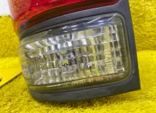 Стоп-сигнал TOYOTA TUNDRA 1999/Цвет 056 815600C010 UCK40L/UCK41L/UCK30L/UCK31L/VCK40L/VCK30L/GSK30L 2UZFE, задний левый