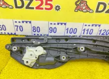 Доводчик двери TOYOTA NOAH 2015/Цвет 070 8500528071 ZWR80G 2ZRFXE, задний правый