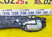 Доводчик двери TOYOTA NOAH 2015/Цвет 070 8500528071 ZWR80G 2ZRFXE, задний правый