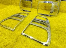 Накладка на стоп TOYOTA LAND CRUISER 2002/Цвет 057 UZJ100W 2UZFE, задняя