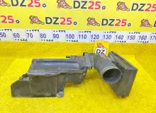 Патрубок воздушного фильтра TOYOTA LAND CRUISER 1999 1787550200 UZJ100W 2UZFE, передний
