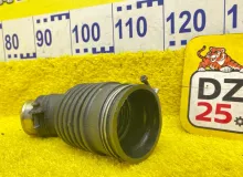 Патрубок интеркулера TOYOTA LAND CRUISER 1992/Цвет 183 1788217010 HDJ81V 1HDT, передний