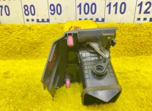 Дуйка TOYOTA HILUX SURF 2003/Цвет 1D4 5566035090 VZN215W 5VZFE, передняя правая