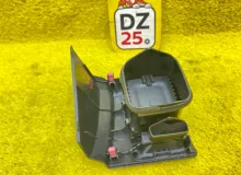 Дуйка TOYOTA HILUX SURF 2003/Цвет 1D4 5566035090 VZN215W 5VZFE, передняя правая