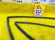 Молдинг лобового стекла TOYOTA LAND CRUISER PRADO 2002/Цвет 070 7553360040 VZJ121W 5VZFE, передний правый