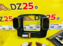 Консоль магнитофона TOYOTA LAND CRUISER 1999 8401360020 UZJ100W 2UZFE, передний