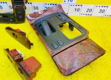 Консоль магнитофона TOYOTA LAND CRUISER 1999 8401360020 UZJ100W 2UZFE, передний
