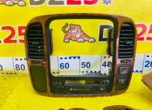 Консоль магнитофона TOYOTA LAND CRUISER 1999 8401360020 UZJ100W 2UZFE, передний